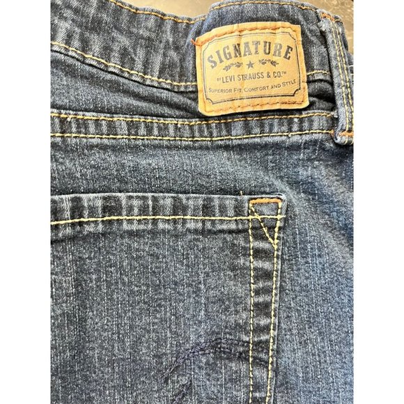 Levi Strauss Boot cut Stretchy Jeans, Size 14 Misses, (SKU-B35) - Picture 10 of 10